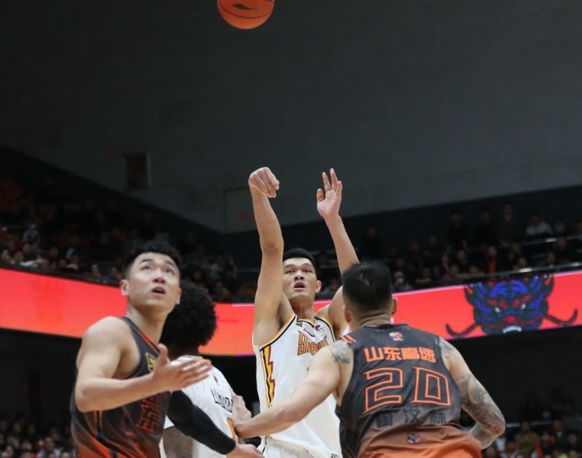 AC米兰迎CBA季后赛关键赛，今晨绝杀压哨，底气十足，心理建设被强调的简单介绍yy易游电竞