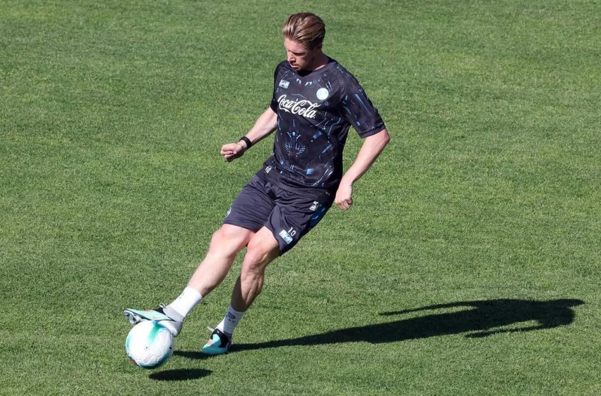 梅西关键时刻刷新纪录德布劳内在TL比赛中爆冷，俄克拉荷马雷霆队长鼓劲备战社区盾看傻球迷的简单介绍yy易游电竞